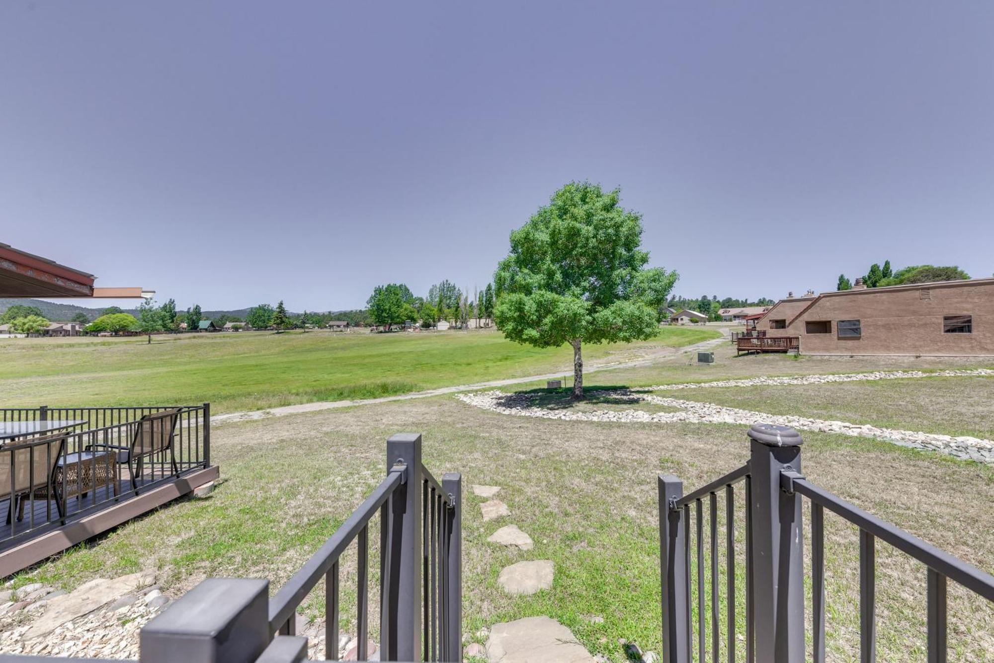 Ruidoso Golf Condo - Patio, Fire Pit And Mtn View! Kültér fotó