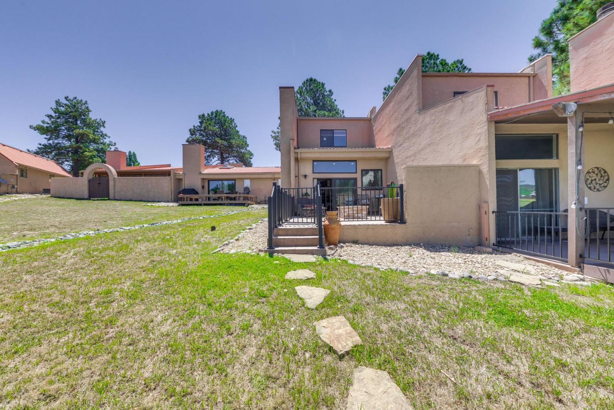 Ruidoso Golf Condo - Patio, Fire Pit And Mtn View! Kültér fotó